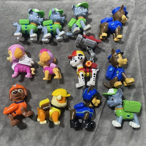 Lot Of 12 Nickelodeon Paw Patrol Figures Skye Rubble Chase Marshall Zuma Rocky Cover