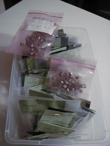TO-5 Crystals for MW Phase Locked "Brick" Oscillators, 70 frequencies, U choose - Picture 1 of 2