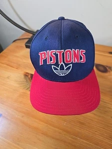 Vintage Adidas Trefoil Detroit Pistons Cap Blau/Rot. R1 - Bild 1 von 6
