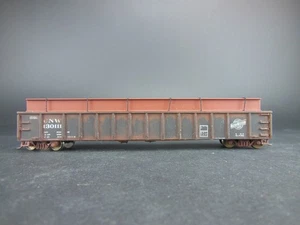 HO SCALE WEATHERED CNW 130111 50' GONDOLA W/CUSTOM I BEAM LOAD - Bild 1 von 7