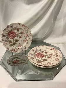 Vintage Johnson Bros ROSE CHINTZ 6” Bread & Butter/Dessert Plates - Set of 4 - Picture 1 of 5