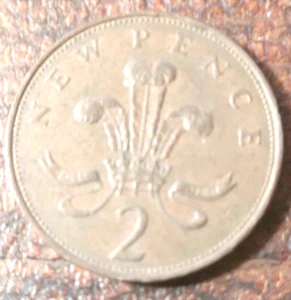 This is a Rare British Coin, New Pence 1971 - "2" - Coin. Queen Elizabeth II. - Picture 1 of 2