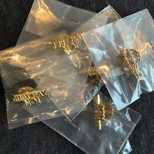 5 NIP Just Say No Drugs Hat Tie Lapel Pin Slogan Campaign Gold Tone Inspiration - Picture 1 of 6