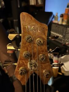 Wolf 6string Bass