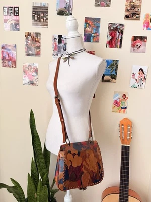 Bolso Bandolera Mujer Patricia Nash Parisino Camuflaje Cuero Sillín Foto 1 de 4