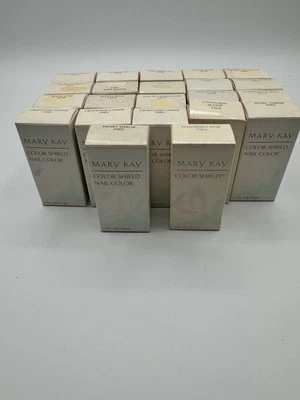 玫琳凯 Color Shield 指甲油颜色步骤治疗 停产 您选择 — 第 1/2 张图片