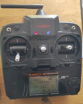 Robbe J5 Pro Sender - Bild 1 von 2