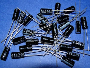 Condensador 4,7uF 100V 85C.... Lote de 25.......... - Imagen 1 de 1
