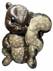 Vintage Squirrel Ceramic Quilted Look Figurine Hand Painted Kimble Mold 1986 - Picture 1 of 8