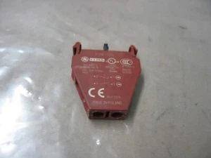 NUEVO CONJUNTO DE INTERRUPTORES GE GENERAL ELECTRIC CEMA P9B11VN SIN/NC P9491 - Imagen 1 de 4