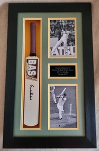 SOUTH AFRICA Cricket Legendary Batsman GRAEME POLLOCK Signed Bat Frame - Picture 1 of 1