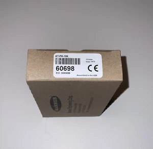 *NEW* BANNER 60698 TWO HAND CONTROL SAFETY RELAY AT-FM-10K - Picture 1 of 7