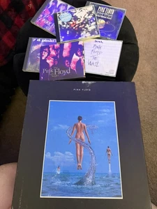 Pink Floyd Shine CD Box Set - 1992  AND MORE !Postcards & Book! CLEAN  - Bild 1 von 16