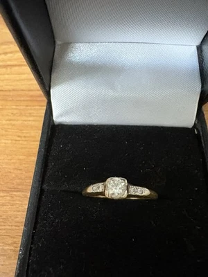 Anillo de compromiso solitario vintage de diamantes de 1/4 quilate de oro amarillo de 14 k talla 6,25 Foto 1 de 4