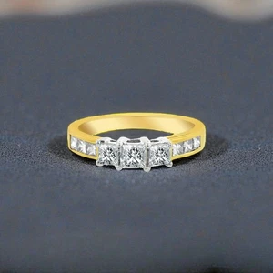 GIA-zertifiziert 1,60 Cts F/VS1 Princess Form Diamanten Dreistein Ring 14K Gold - Bild 1 von 3