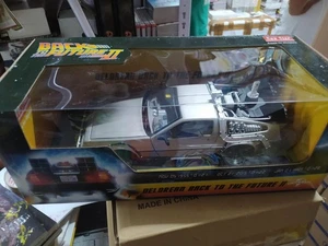 SUN2710 Sun Star Delorean Back to the Future Part II 1/18 Ritorno Al Futuro - Foto 1 di 4