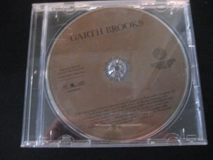 Garth Brooks - The Ultimate Hits CD 2007  1 Disc No Cover Country RCA - Picture 1 of 2