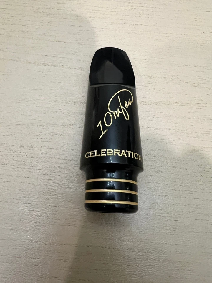 Тенор-саксофон 10 мFan Celebration жесткий резиновый мундштук 6* (0,98 дюйма)  - Изображение 1 из 4