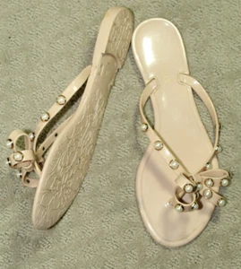 Olivia Miller Women's Size 8.5 Blush Pearl Bow Jelly Thong Sandals Flip Flop - Picture 1 of 7