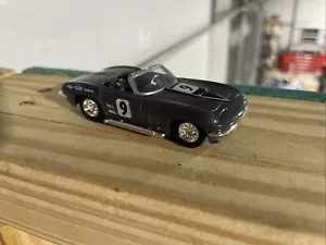 Jada Big Time Muscle 1967 Chevrolet Corvette Convertible Maßstab 1:64 91606 - Bild 1 von 4