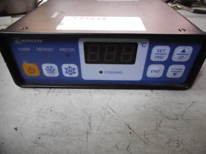 KINGTEC TEMPERATURE CONTROLLER K390 -- 24VDC  - REEFER CONTAINER  - Picture 1 of 7