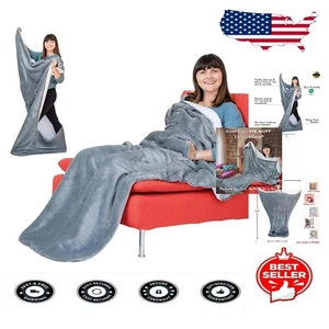 Luxurious Fleece Throw Blanket with Foot Pocket - Stylish Gift for All Ages - Picture 1 of 9