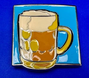 Drinking Glass Beer Mug Overflowing Beer Novelty Bar Gag Gift Belt Buckle - Picture 1 of 19
