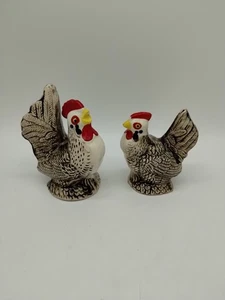 Vintage White Black Rooster and Hen Chicken Salt & Pepper Shakers Japan - Picture 1 of 13