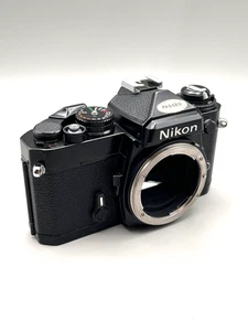 Nikon FE - Body - 35mm Spiegelreflexkamera - Bild 1 von 7