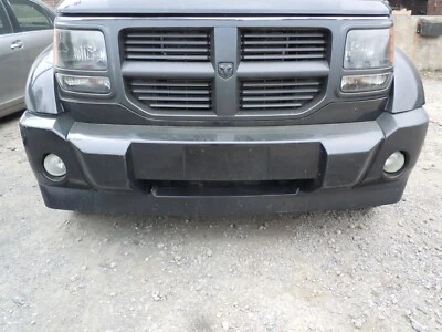 Cubierta de parachoques delantero Dodge Nitro 2007-2011 con nieblas OEM PXR *VER NOTAS* Foto 1 de 4