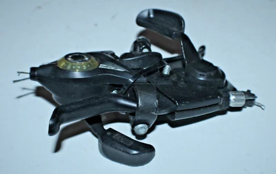 Juego de frenos de palanca de cambios Shimano ST-EF51-8R/L negro 3x8 velocidades MTB remitente EE. UU.:) Foto 1 de 4