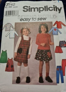 Simplicity 7742 Pullover Rockhose & Strickoberteil Gr. BB 5,6.6x einfach zu nähen. - Bild 1 von 2