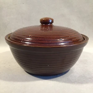 PV06530 Vintage Monmouth Pottery Brown Narrow Rib BEEHIVE Bowl with Lid - Picture 1 of 8