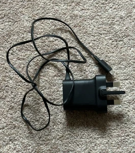 Genuine Nokia / Microsoft Charger AC-18X for Nokia 105 Dual N8 N9 ASHA 202 301 - Picture 1 of 2