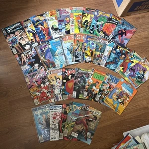 Konvolut 33 DC Comics ~ Superman, SGT ROCK, Flash, Teen Titans & mehr  - Bild 1 von 5