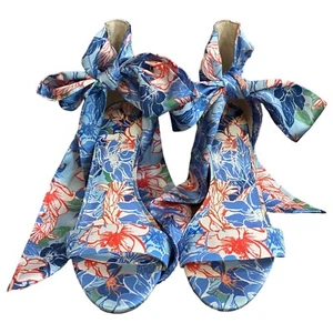 Absatz Jessica Simpson Narella Blumendruck Sandalen Gr. 8,5 gebraucht frech Spaß sexy - Bild 1 von 24