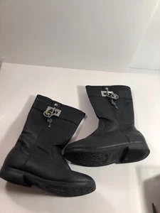 Michael Kors  Boot /Little/Big Kids) Size 11 Black Leather Zip Up Low Heel Charm - Picture 1 of 10