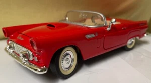 Ford 1956 Thunderbird 1/24 scale Die-cast classic car display automobile Red - Picture 1 of 8