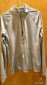 Under Armour 1/4-Reißverschluss Damen groß grau Langarm Stehkragen tailliert Daumenloch - Bild 1 von 1