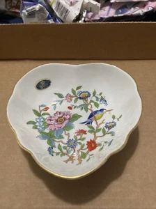 VINTAGE AYNSLEY PEMBROKE Valentine Fine Bone China Heart Shaped Trinket Dish - Picture 1 of 2