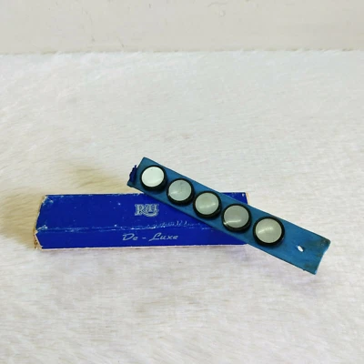 Vintage High Quality Deluxe RAI Bakelite Button 5 Pcs In Original Cardboard BTN8 - Image 1 of 4