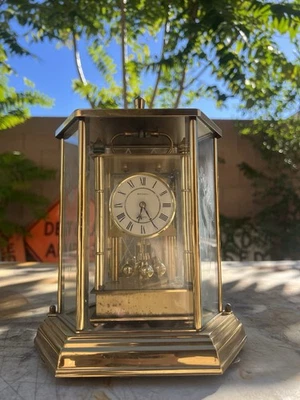 Vintage Bucherer Quartz Gold Table Clock NEEDS BATTERY - Image 1 of 4