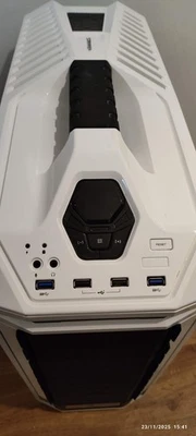 CoolerMaster CM Storm Stryker Full Tower Gaming Case (White) With Power Supply - Image 1 of 4