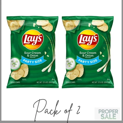Papas fritas con sabor a crema y cebolla agria Lay's, tamaño fiesta, paquete de bolsa de 12,5 oz Foto 1 de 4