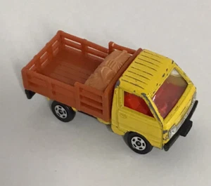 Tomica Made In Japan No.31 Rare Suzuki Carry Livestock Truck - Picture 1 of 5