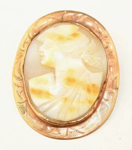 ANTIQUE HANDCRAFTED 1.5" 10K YELLOW GOLD CAMEO PIN BROOCH IN HAND ENGRAVED FRAME - Picture 1 of 7