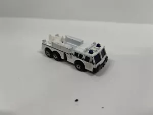Maisto Military Rescue Vehicle Missing Piecel Vehicle Vehicle Loose - Picture 1 of 2