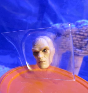 DC Multiverse 2019 OUTSIDER HEAD PIECE Suelto 6" Batman Evil Alfred Killer Croc - Imagen 1 de 1