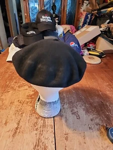 Vintage Mid-Century Modern Black Beret Tartosa 100% Wool French France Hat - Picture 1 of 4