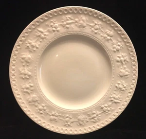 Wellesley by Wedgwood #93217 - Dinner Plate - Picture 1 of 8